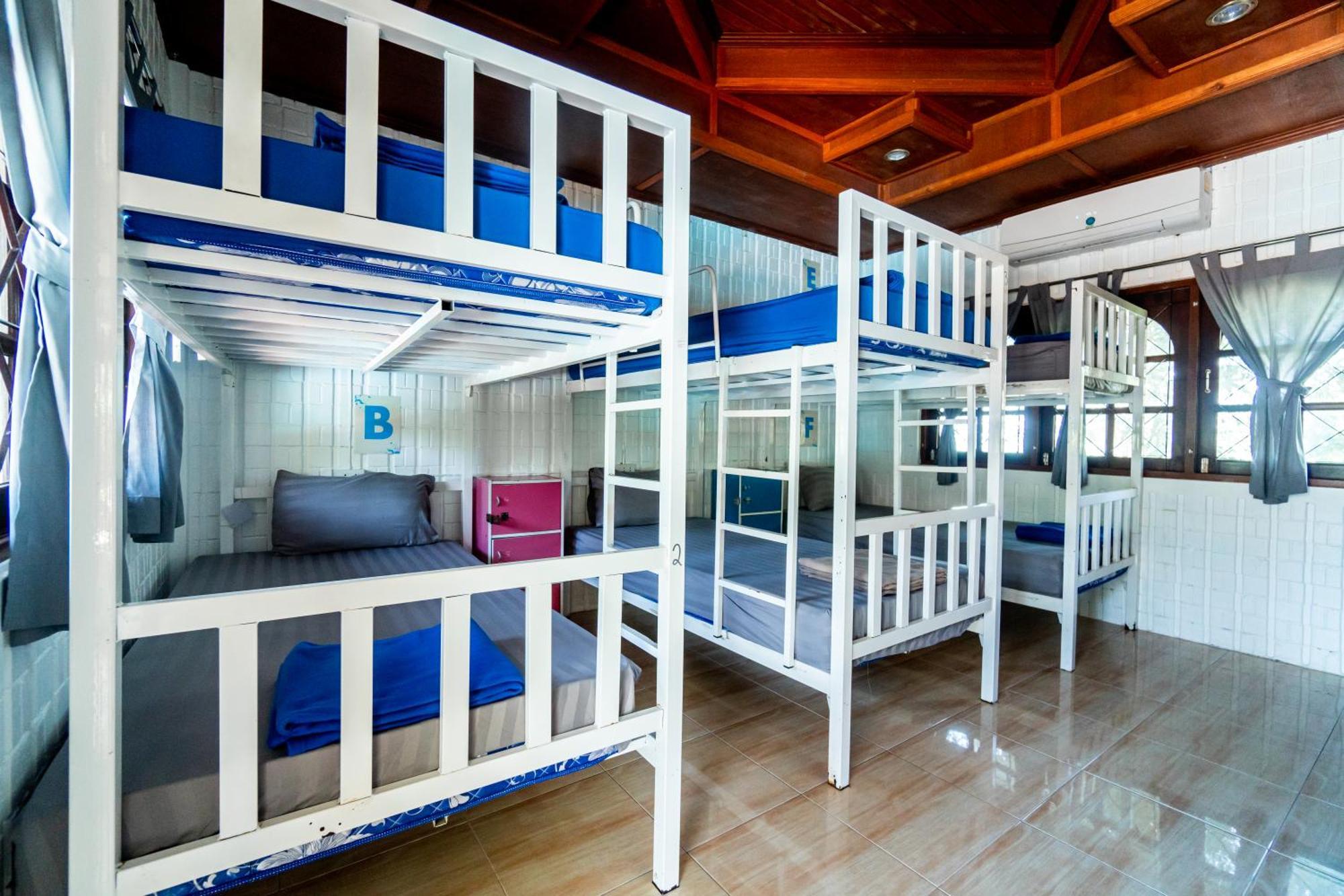 Bodega Koh Pha Ngan Pool Hostel Baan Tai Exterior photo